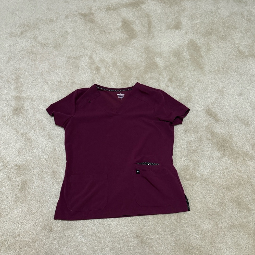 Cherokee Women's Short Sleeve Top - Burgundy